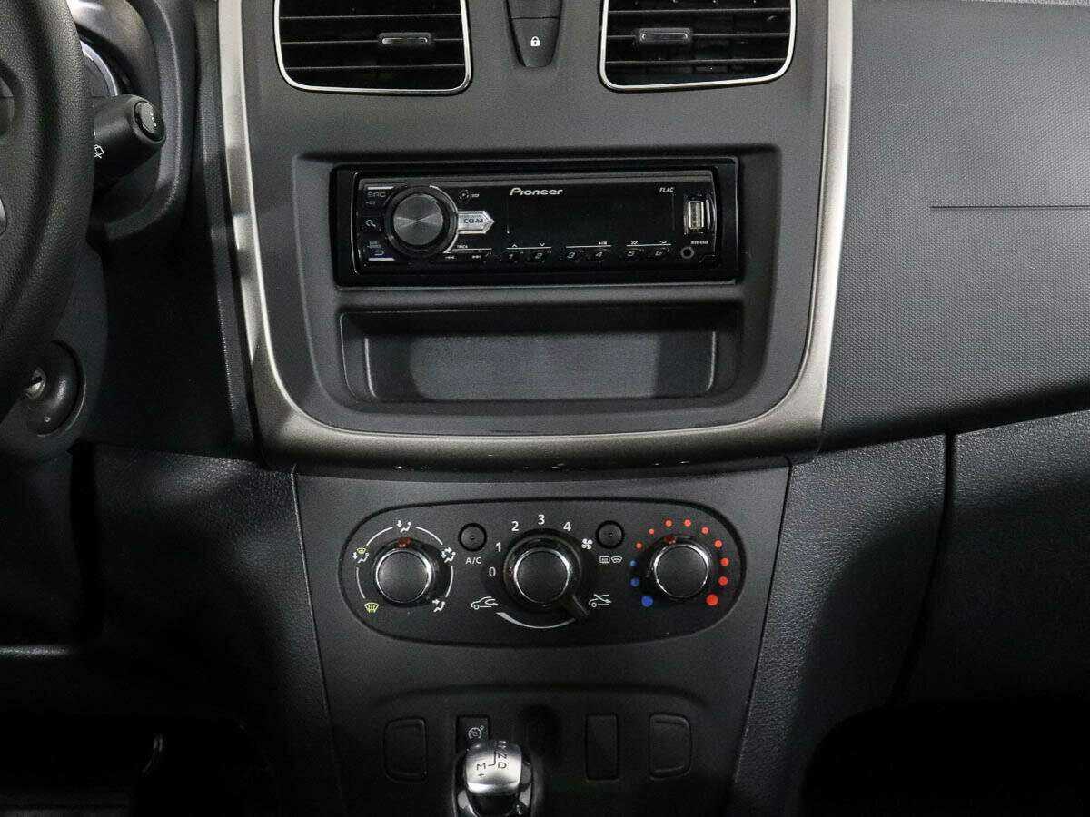 Renault Sandero 2018 года с пробегом. Фото: #10