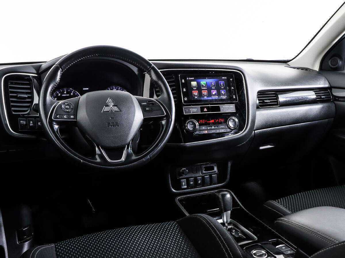 Mitsubishi Outlander 2020 года с пробегом. Фото: #11
