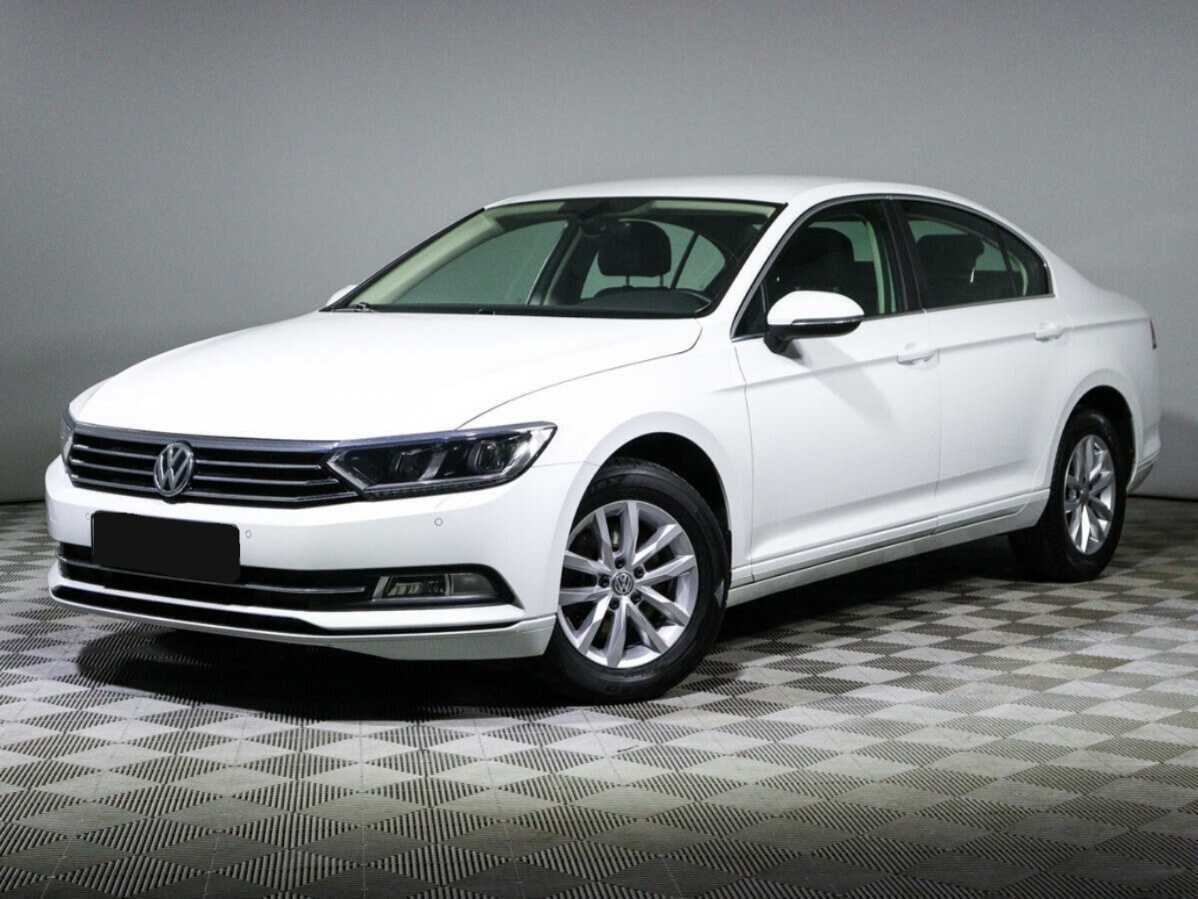 Volkswagen Passat 2019 года с пробегом. Посмотреть фото