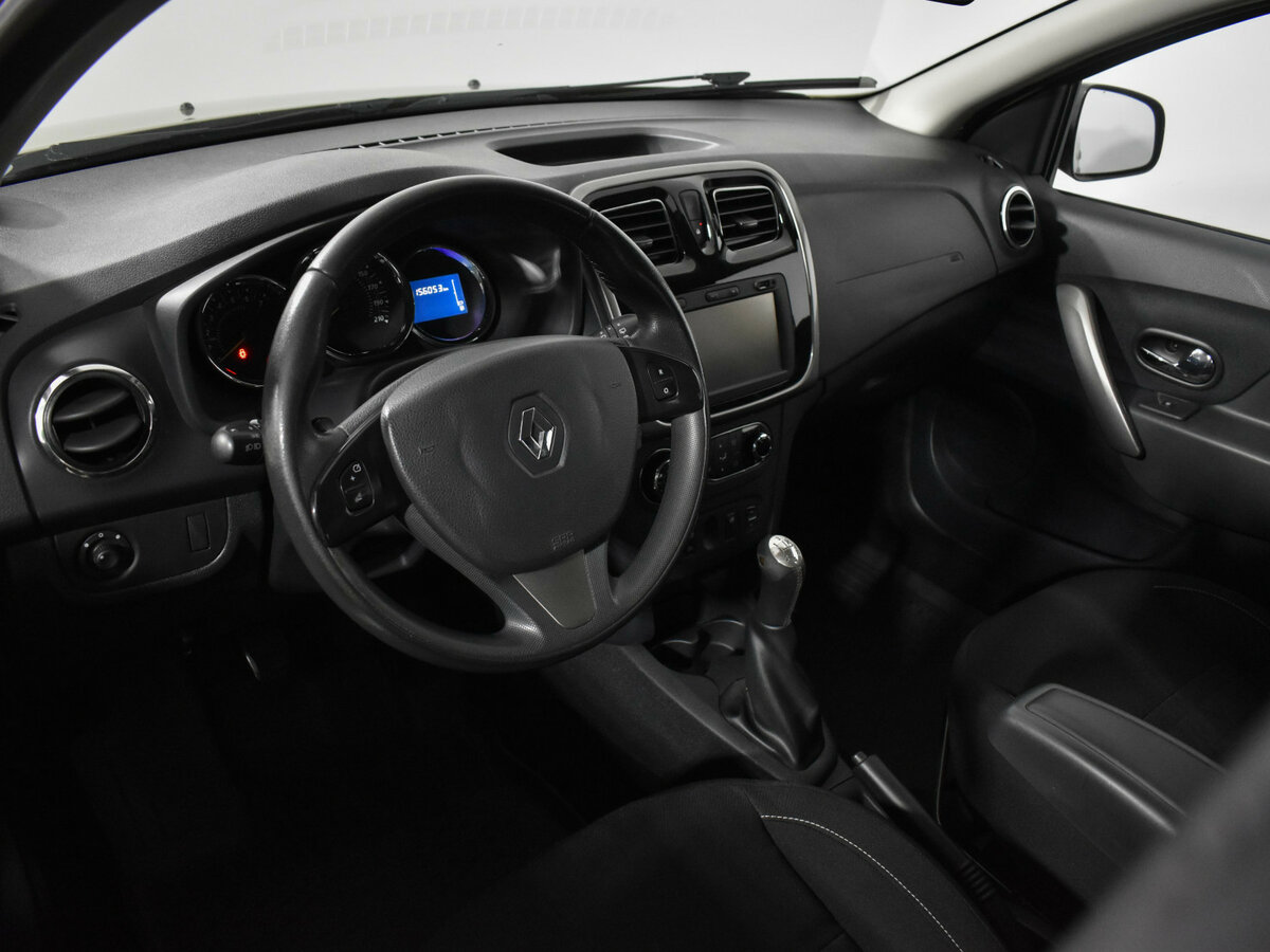 Renault Sandero 2016 года с пробегом. Фото: #6