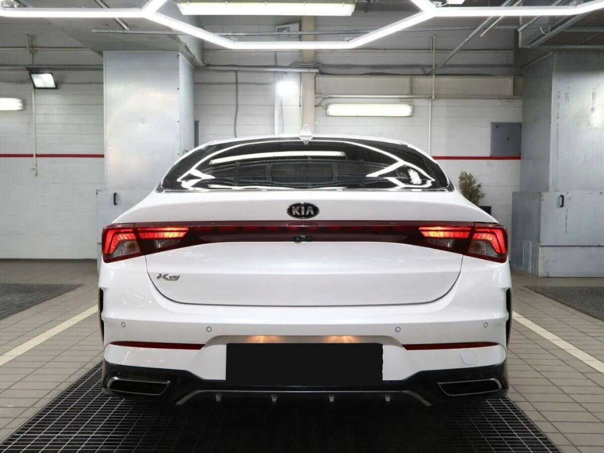 Kia K5 2021 года с пробегом. Фото: #3
