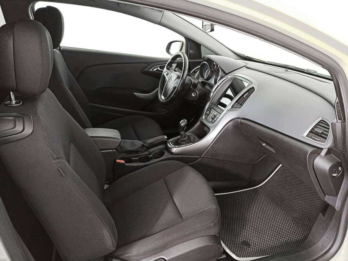 Opel Astra 2014 года с пробегом. Фото: #6