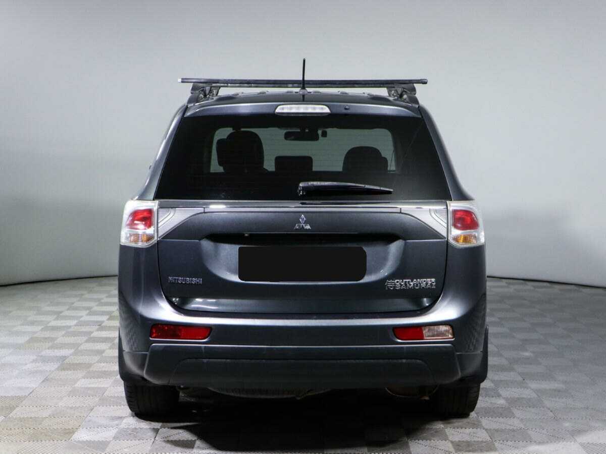 Mitsubishi Outlander 2013 года с пробегом. Фото: #4