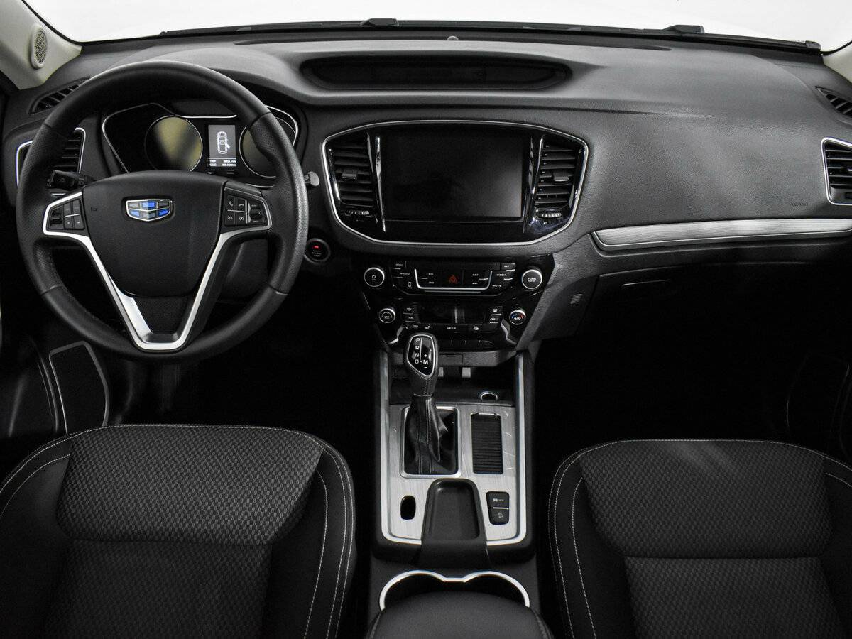 Geely Emgrand X7 2018 года с пробегом. Фото: #11