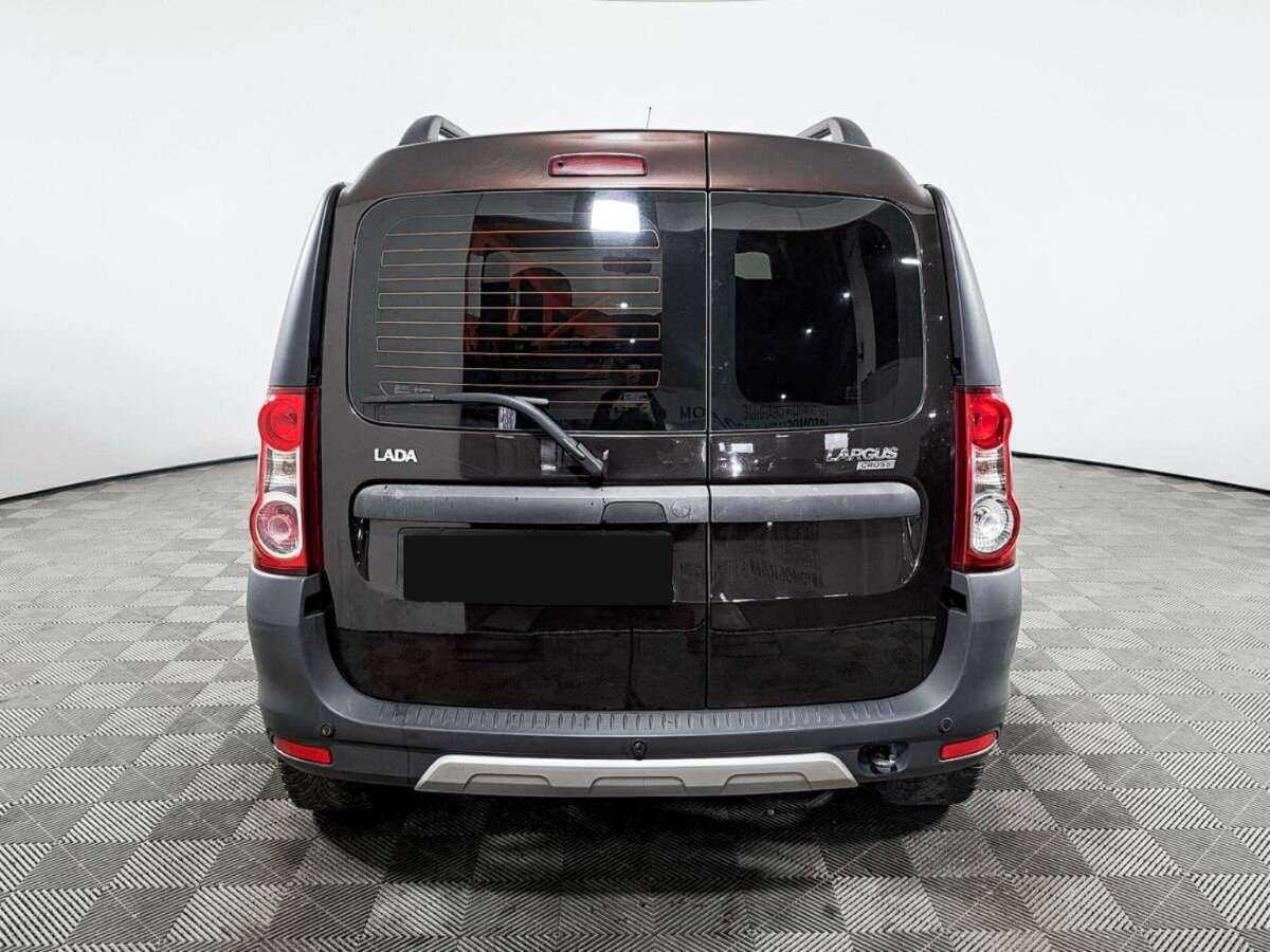 Lada (ВАЗ) Largus 2018 года с пробегом. Фото: #4
