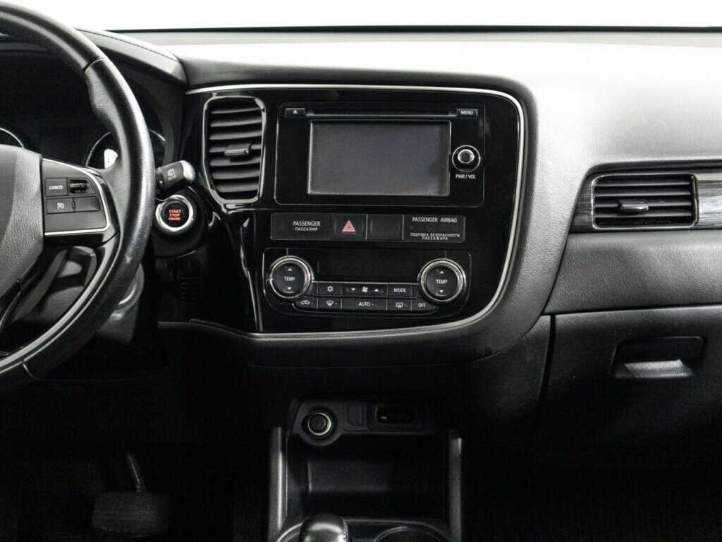 Mitsubishi Outlander 2016 года с пробегом. Фото: #13