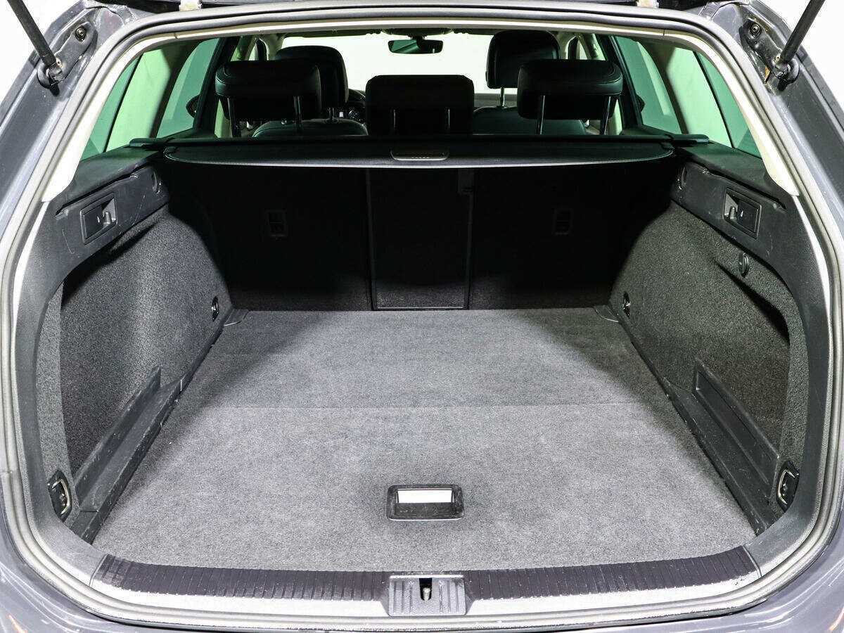Volkswagen Passat 2017 года с пробегом. Фото: #14