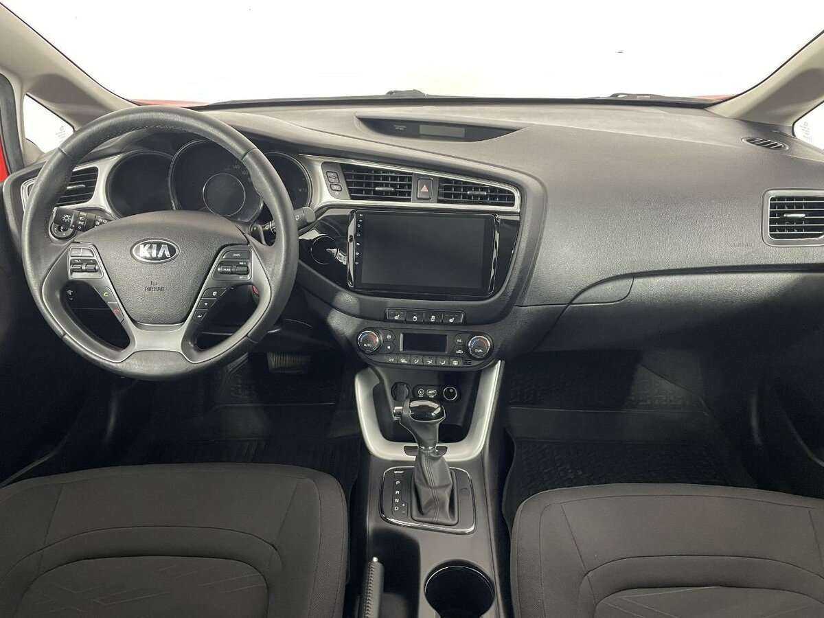 Kia Ceed 2018 года с пробегом. Фото: #6
