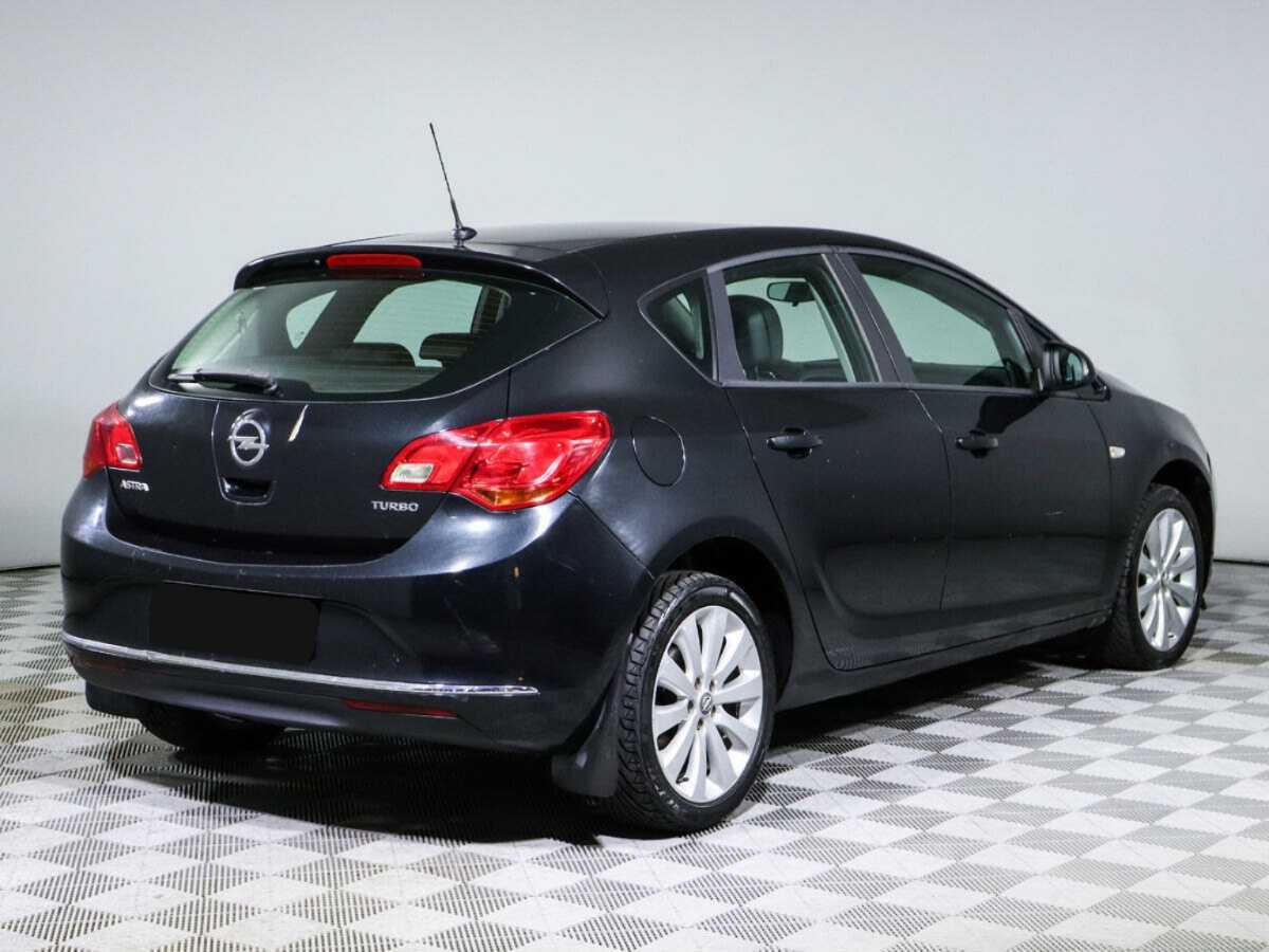 Opel Astra 2012 года с пробегом. Фото: #3