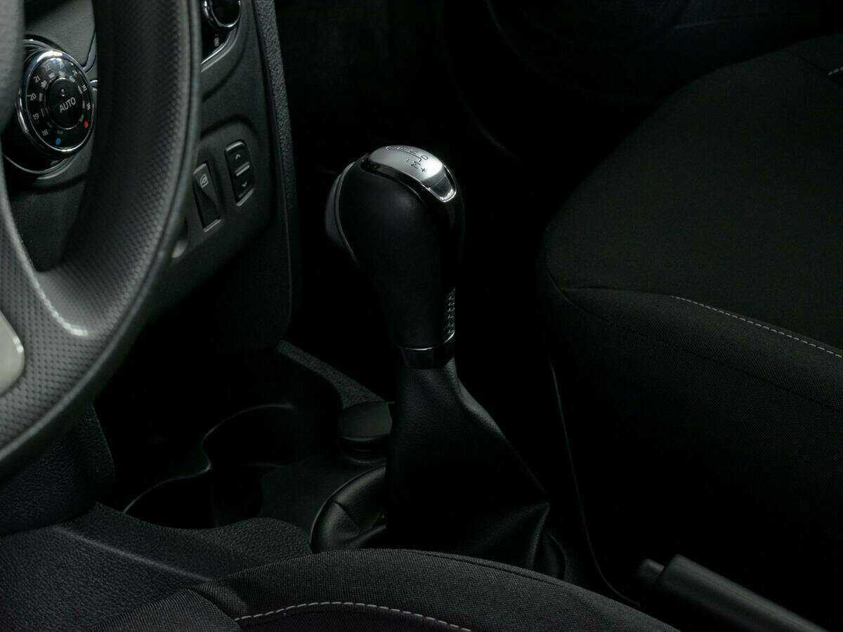 Renault Sandero 2017 года с пробегом. Фото: #12