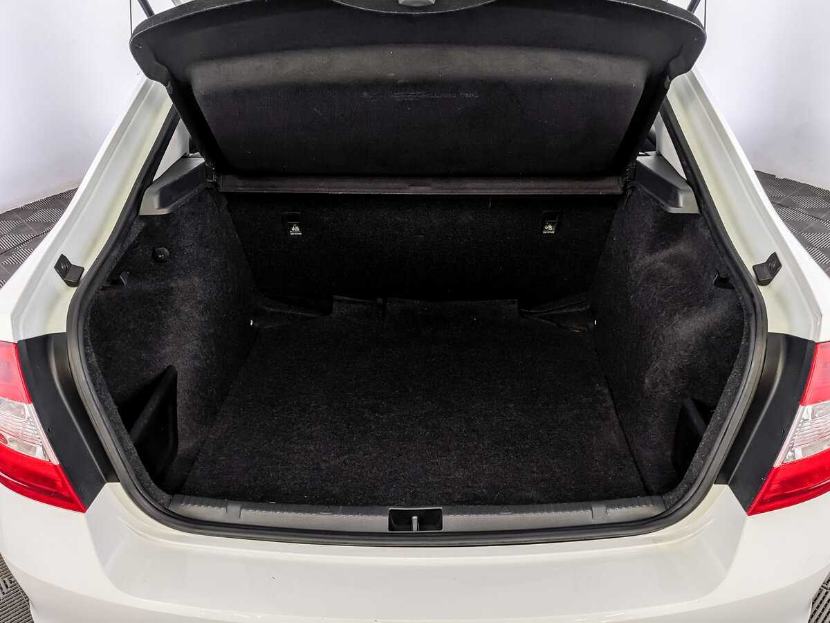 Skoda Rapid 2017 года с пробегом. Фото: #9