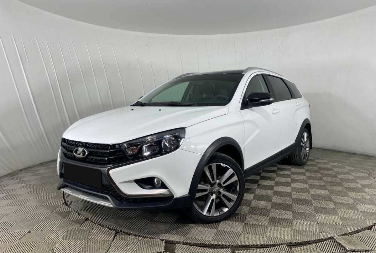 Lada (ВАЗ) Vesta 2021 года с пробегом. Посмотреть фото