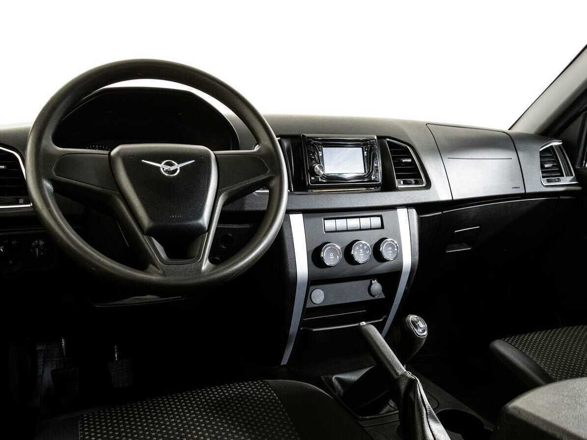 УАЗ Patriot 2017 года с пробегом. Фото: #8