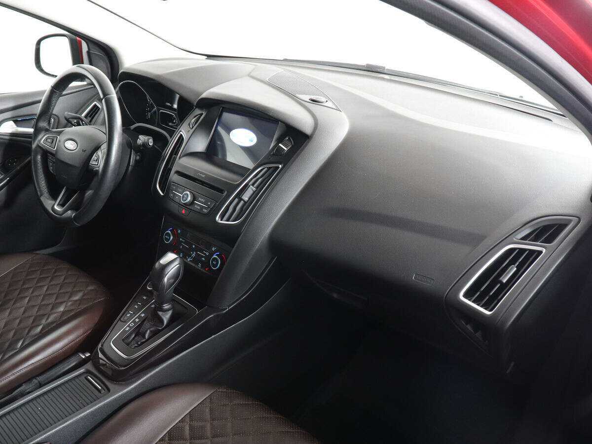 Ford Focus 2017 года с пробегом. Фото: #9