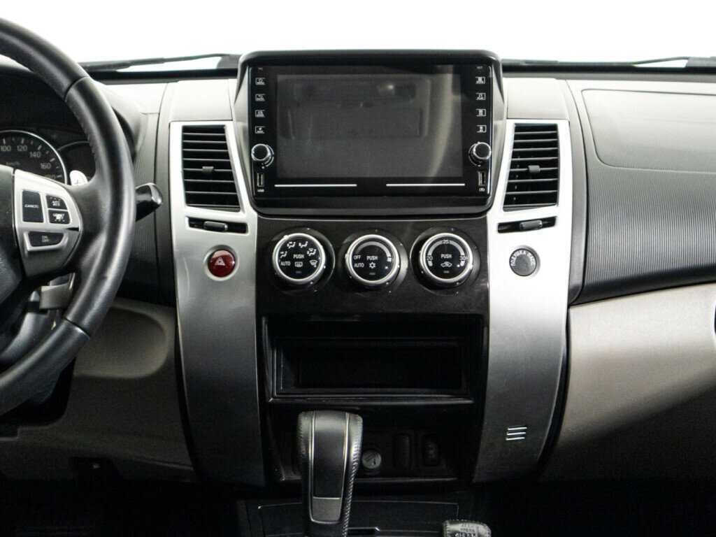 Mitsubishi Pajero Sport 2014 года с пробегом. Фото: #13