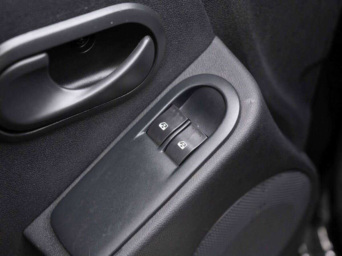 Renault Duster 2013 года с пробегом. Фото: #18