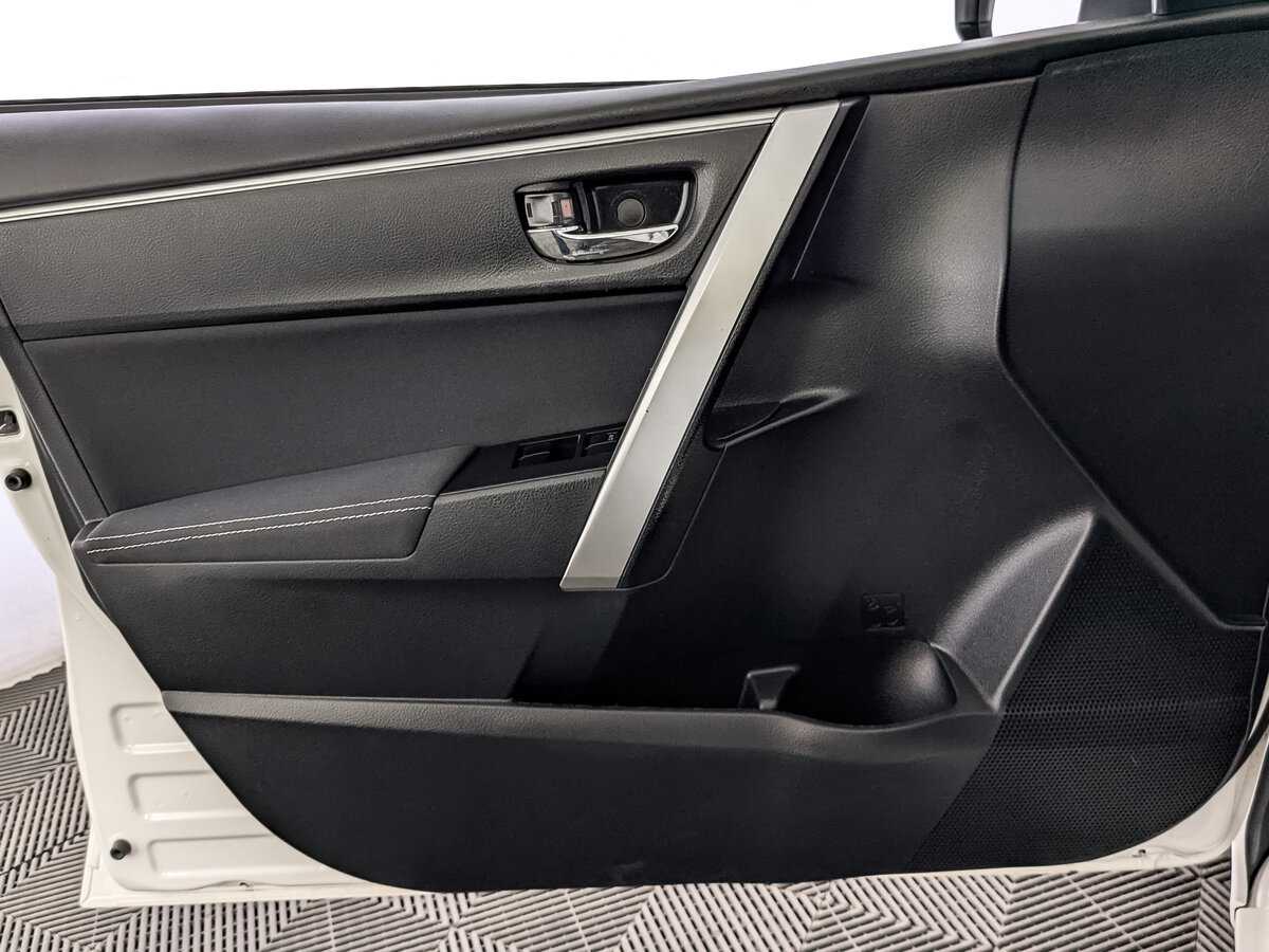 Toyota Corolla 2014 года с пробегом. Фото: #16