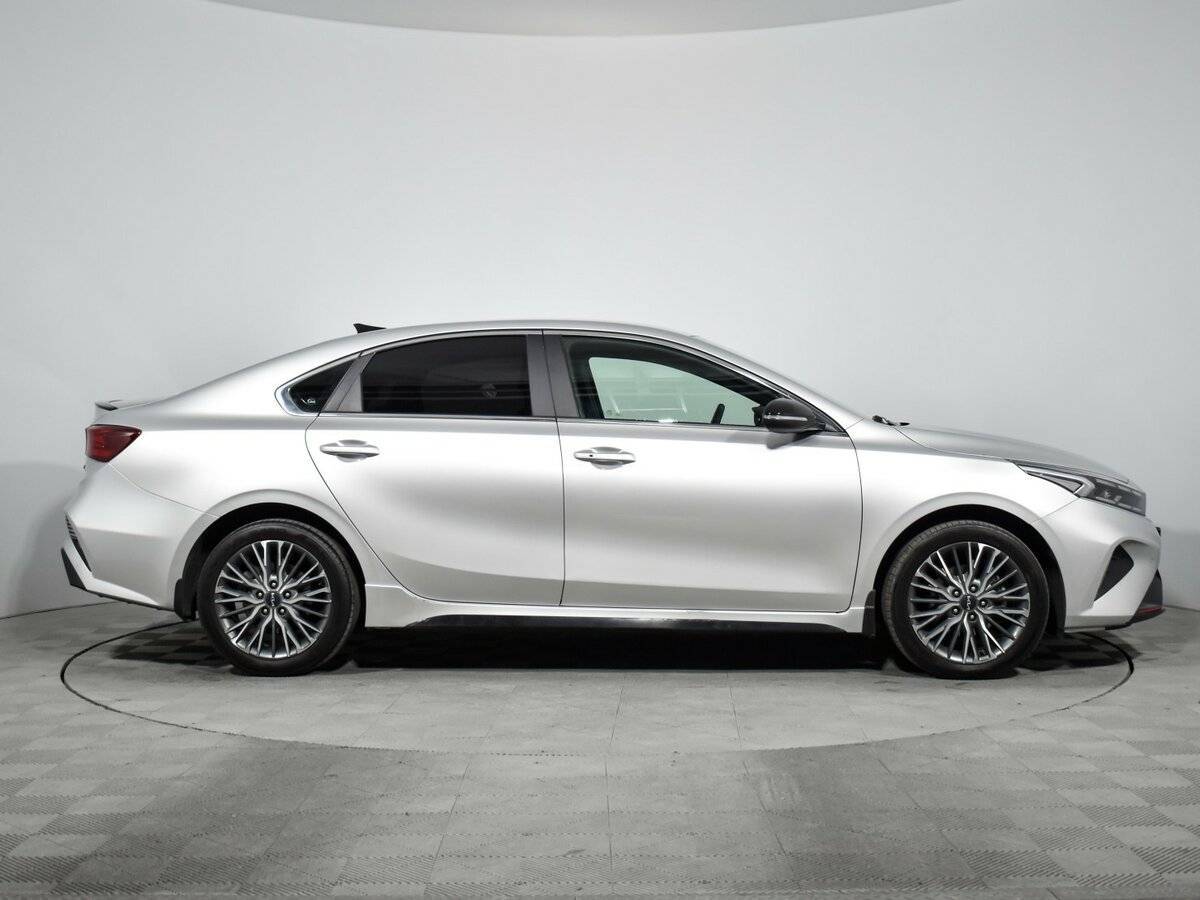 Kia Cerato 2022 года с пробегом. Фото: #3