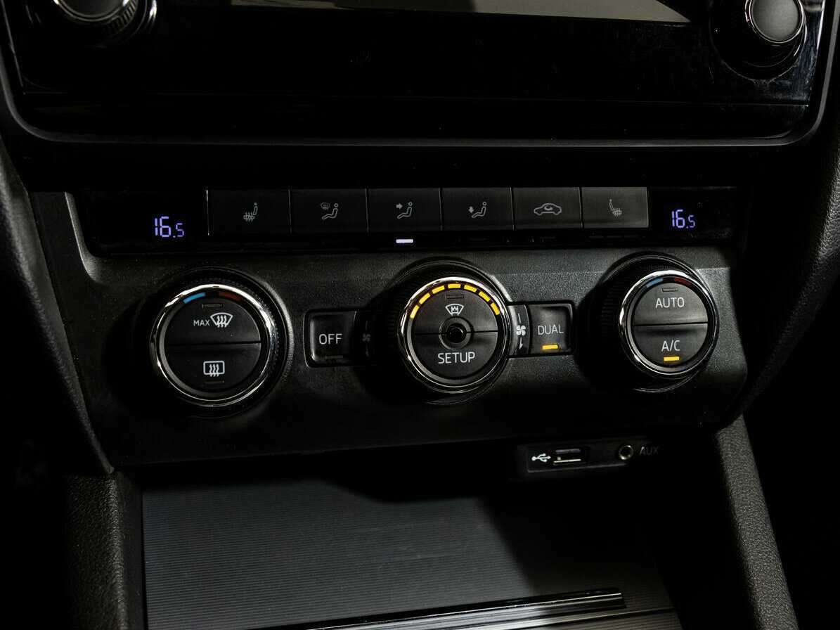 Skoda Octavia 2015 года с пробегом. Фото: #12