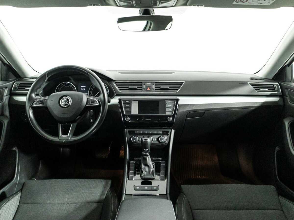 Skoda Superb 2016 года с пробегом. Фото: #11