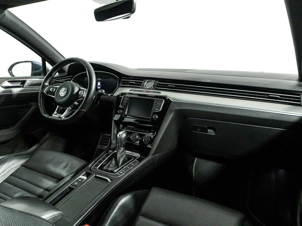 Volkswagen Passat 2017 года с пробегом. Фото: #8