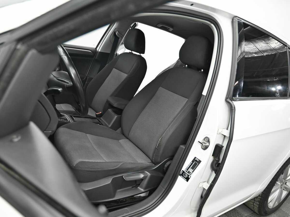 Volkswagen Golf 2013 года с пробегом. Фото: #4