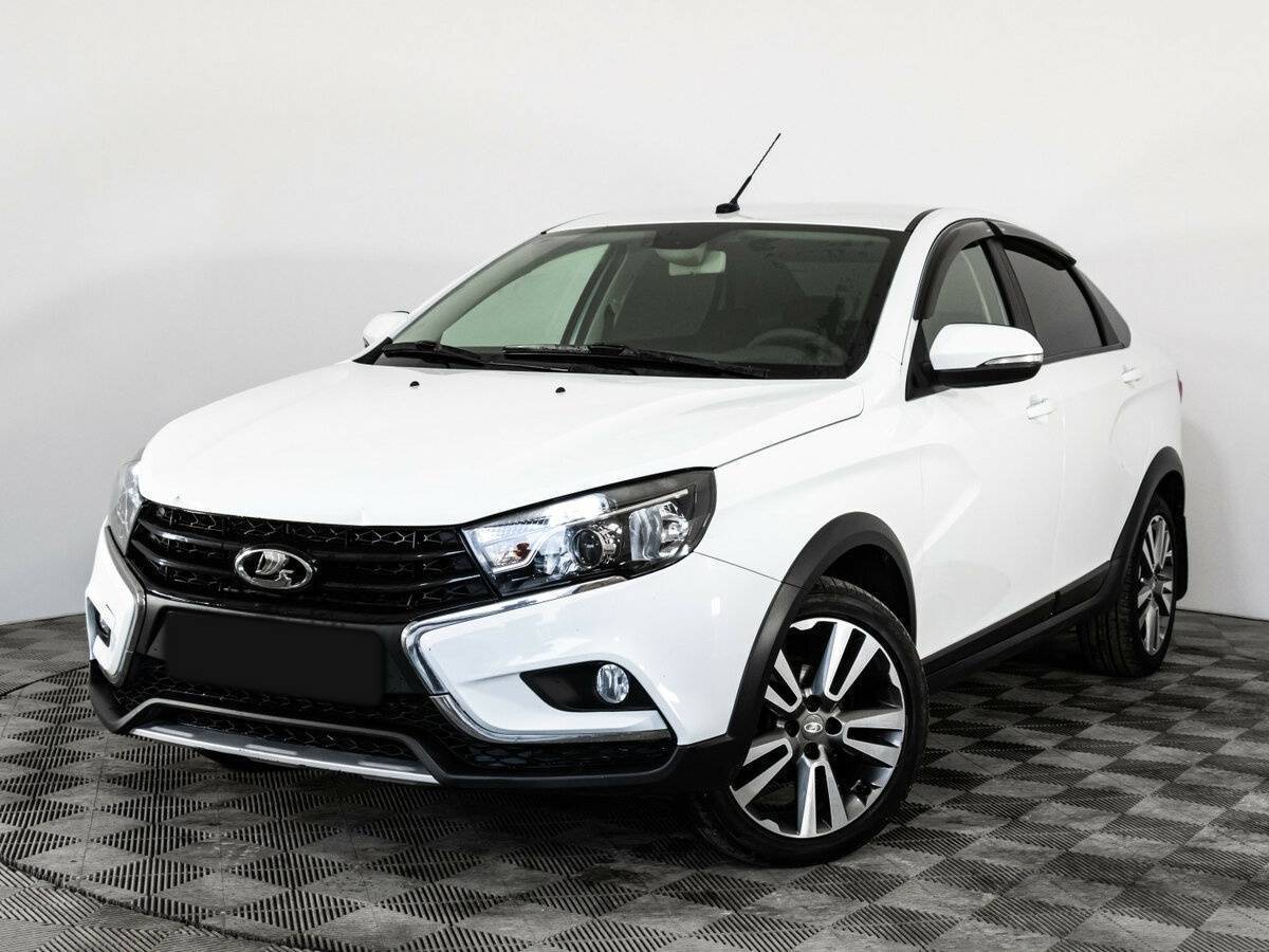 Lada (ВАЗ) Vesta 2018 года с пробегом. Посмотреть фото