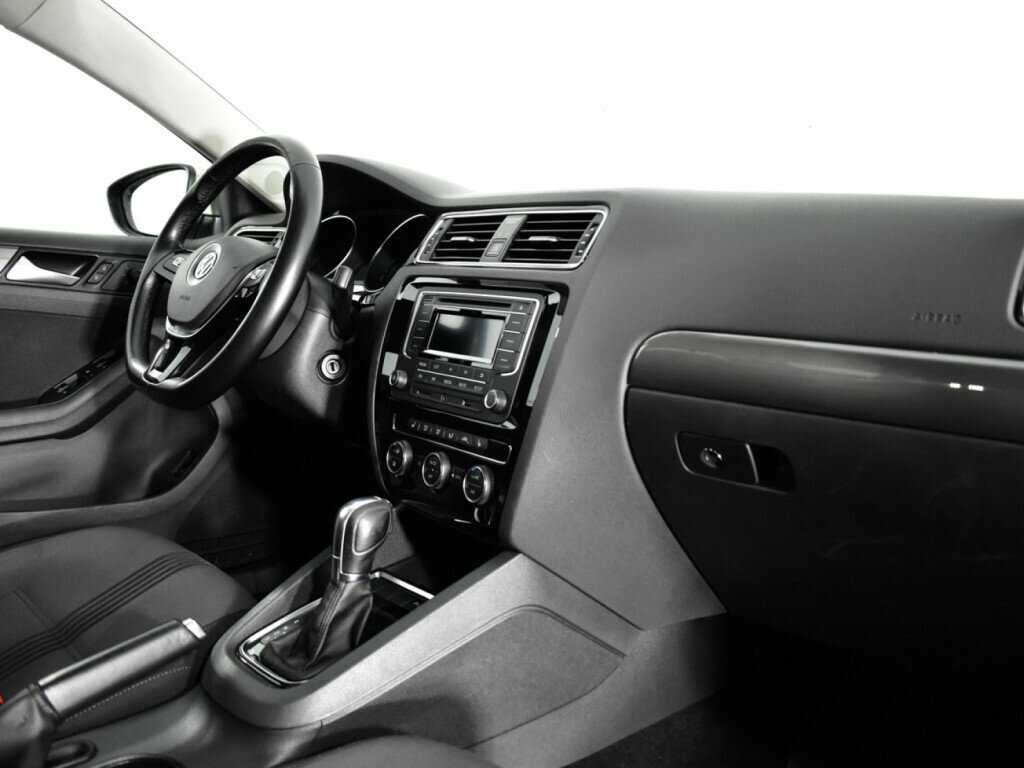 Volkswagen Jetta 2016 года с пробегом. Фото: #8