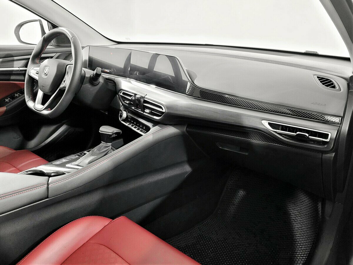 Changan Eado Plus 2024 года с пробегом. Фото: #10