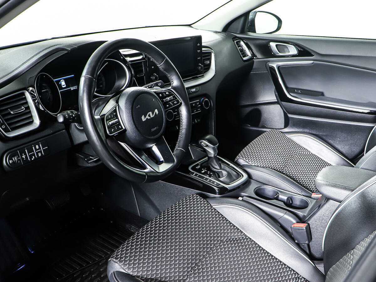 Kia Ceed 2022 года с пробегом. Фото: #12