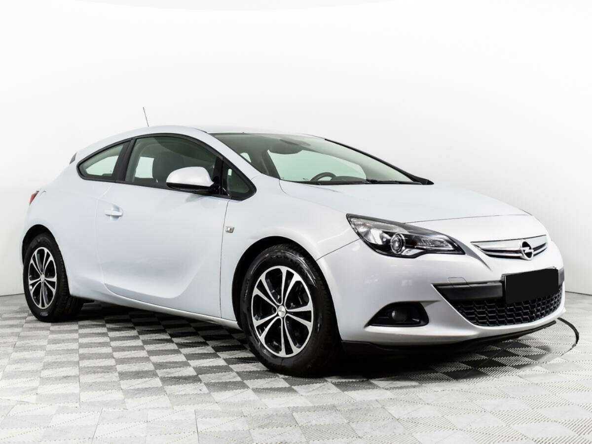 Opel Astra 2012 года с пробегом. Фото: #2