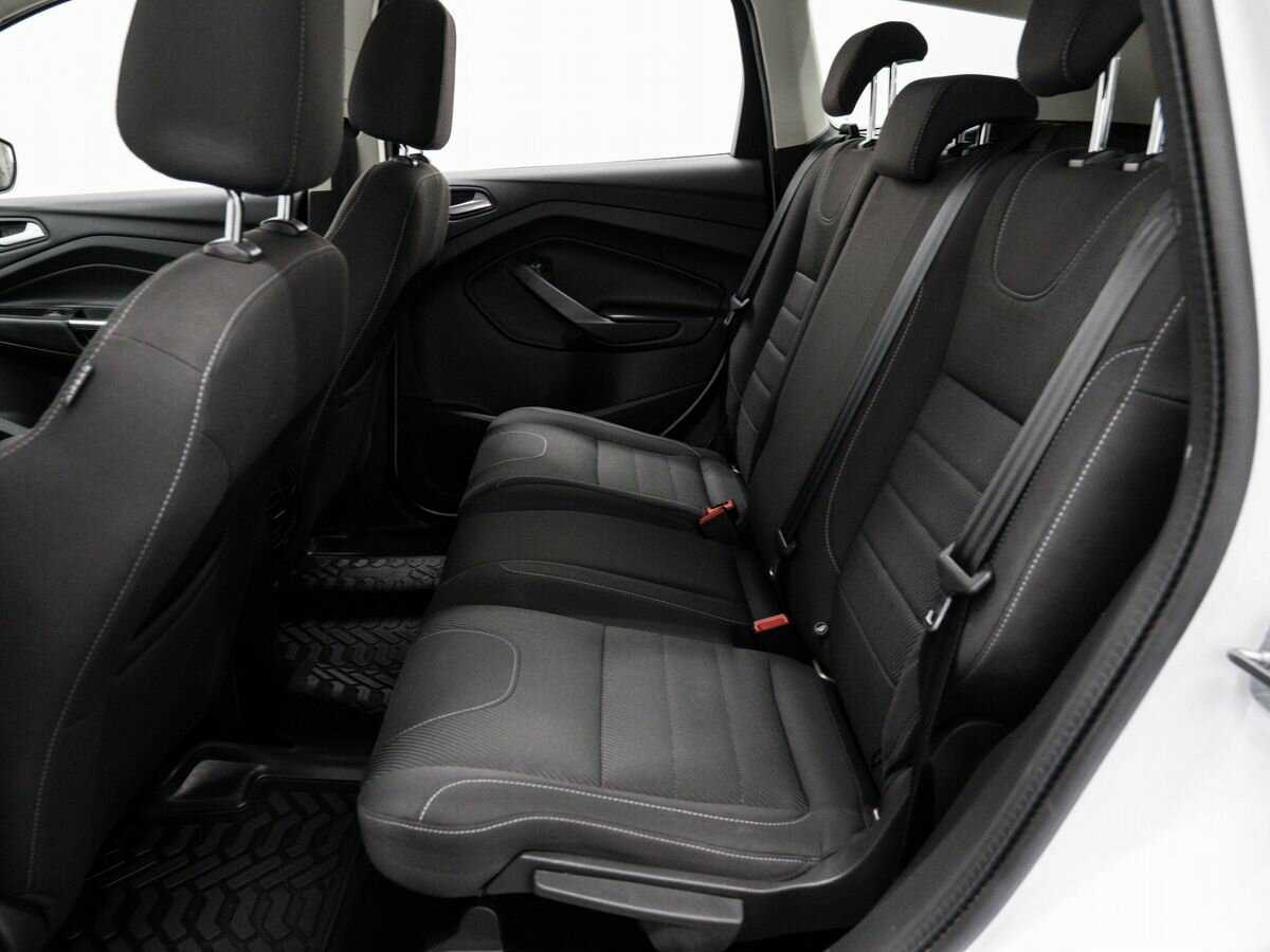 Ford Kuga 2015 года с пробегом. Фото: #11