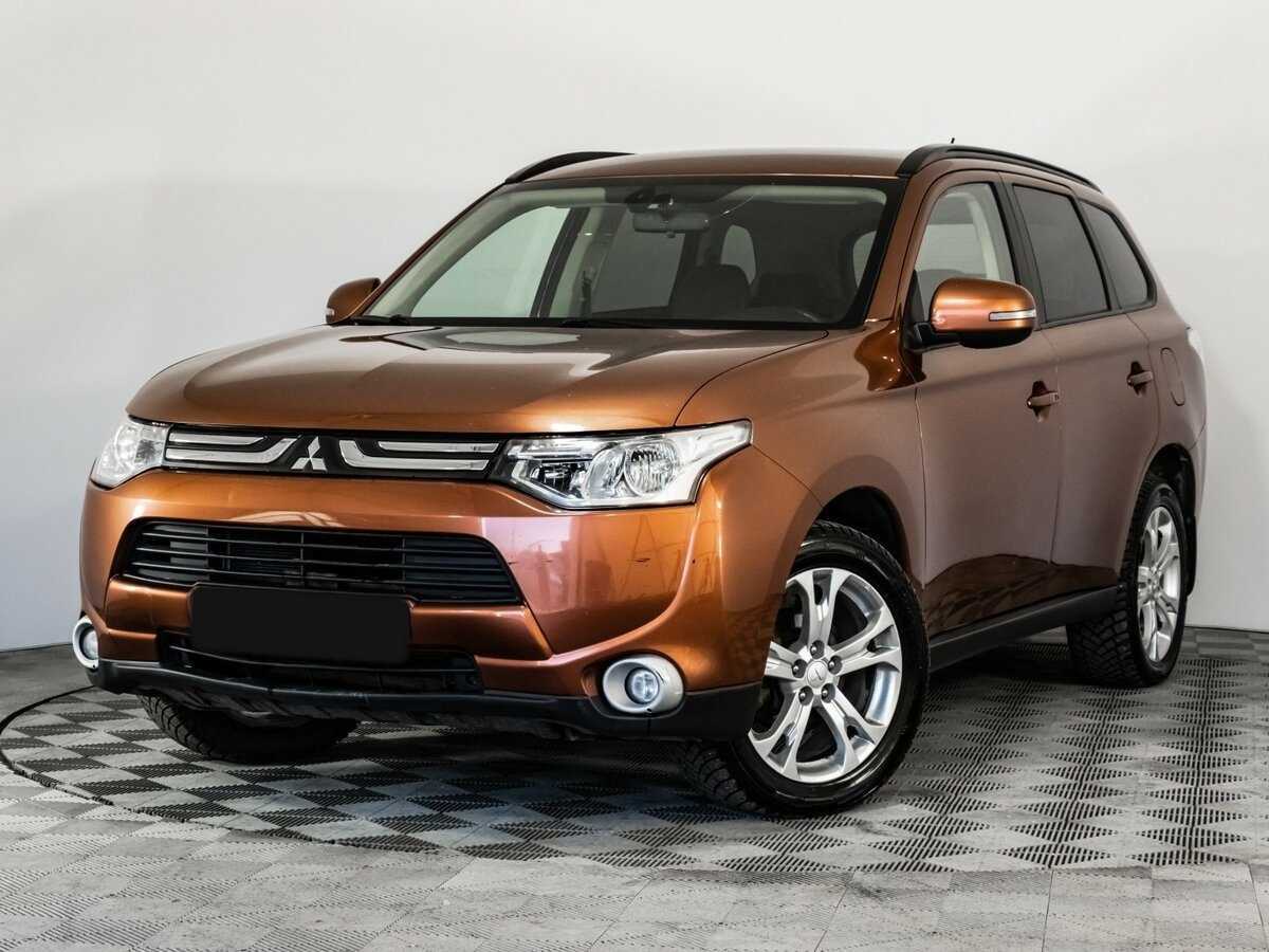 Mitsubishi Outlander 2012 года с пробегом. Посмотреть фото