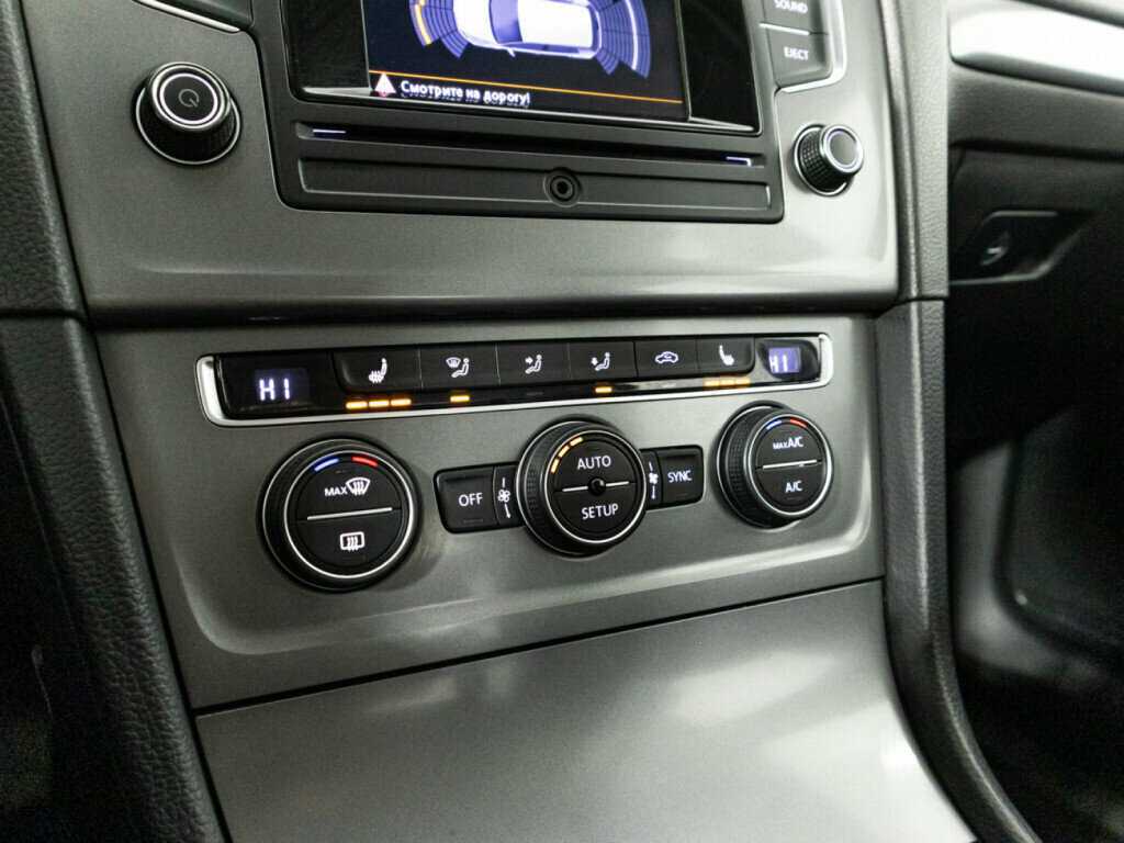 Volkswagen Golf 2013 года с пробегом. Фото: #14