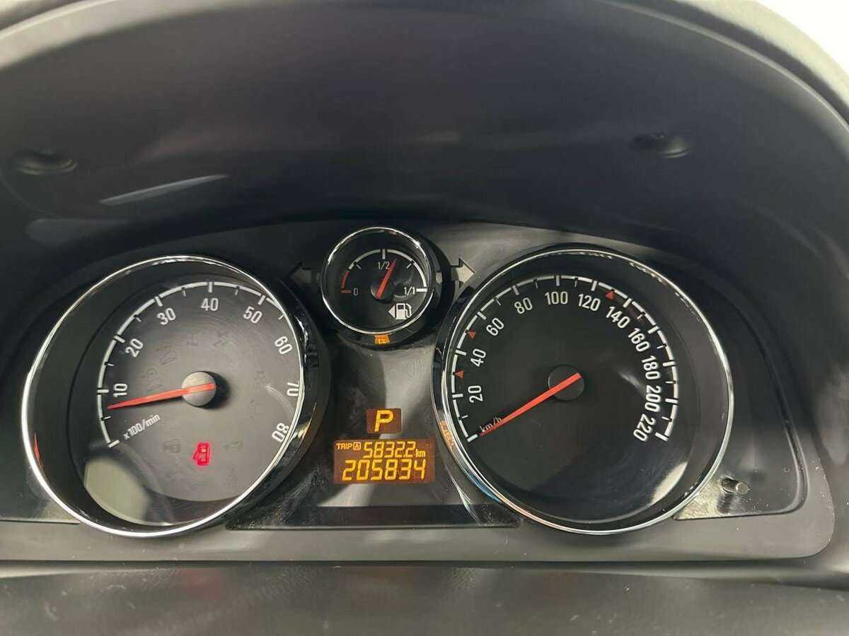 Opel Antara 2013 года с пробегом. Фото: #10