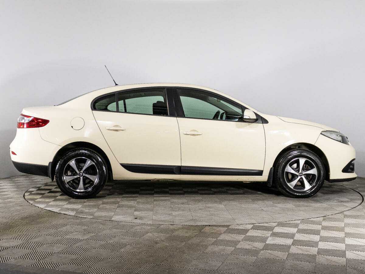 Renault Fluence 2013 года с пробегом. Фото: #3