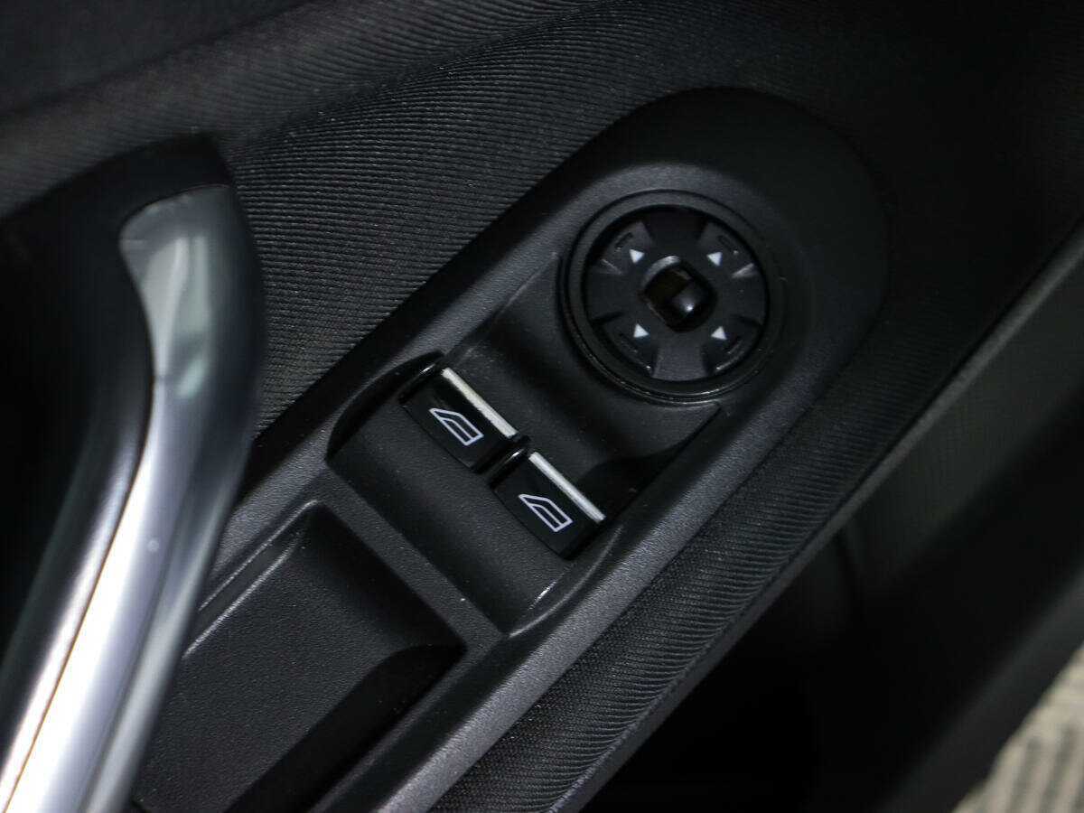 Ford Mondeo 2012 года с пробегом. Фото: #12