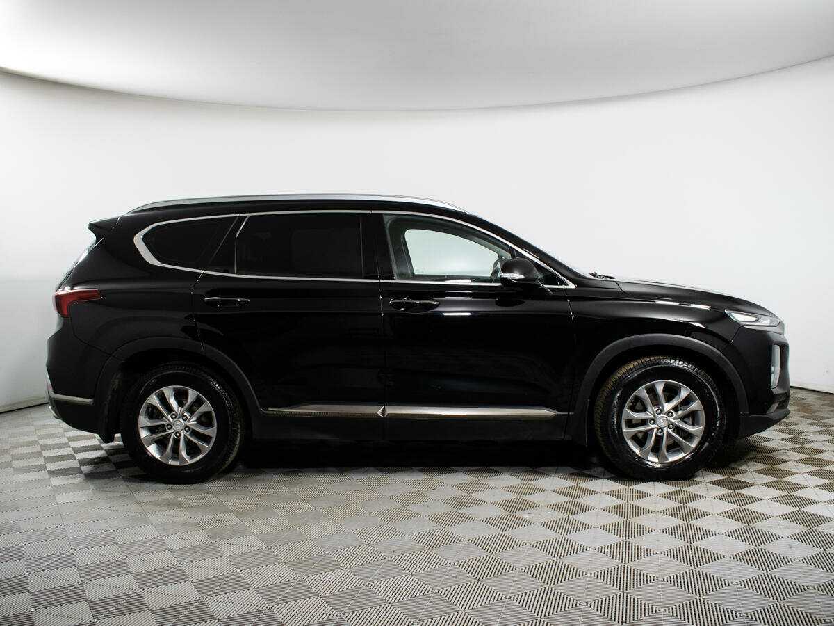 Hyundai Santa Fe 2018 года с пробегом. Фото: #3