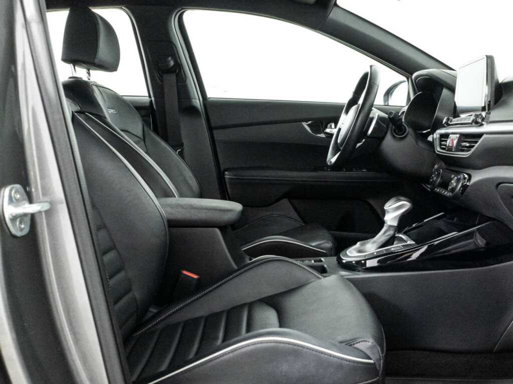Kia Cerato 2022 года с пробегом. Фото: #15