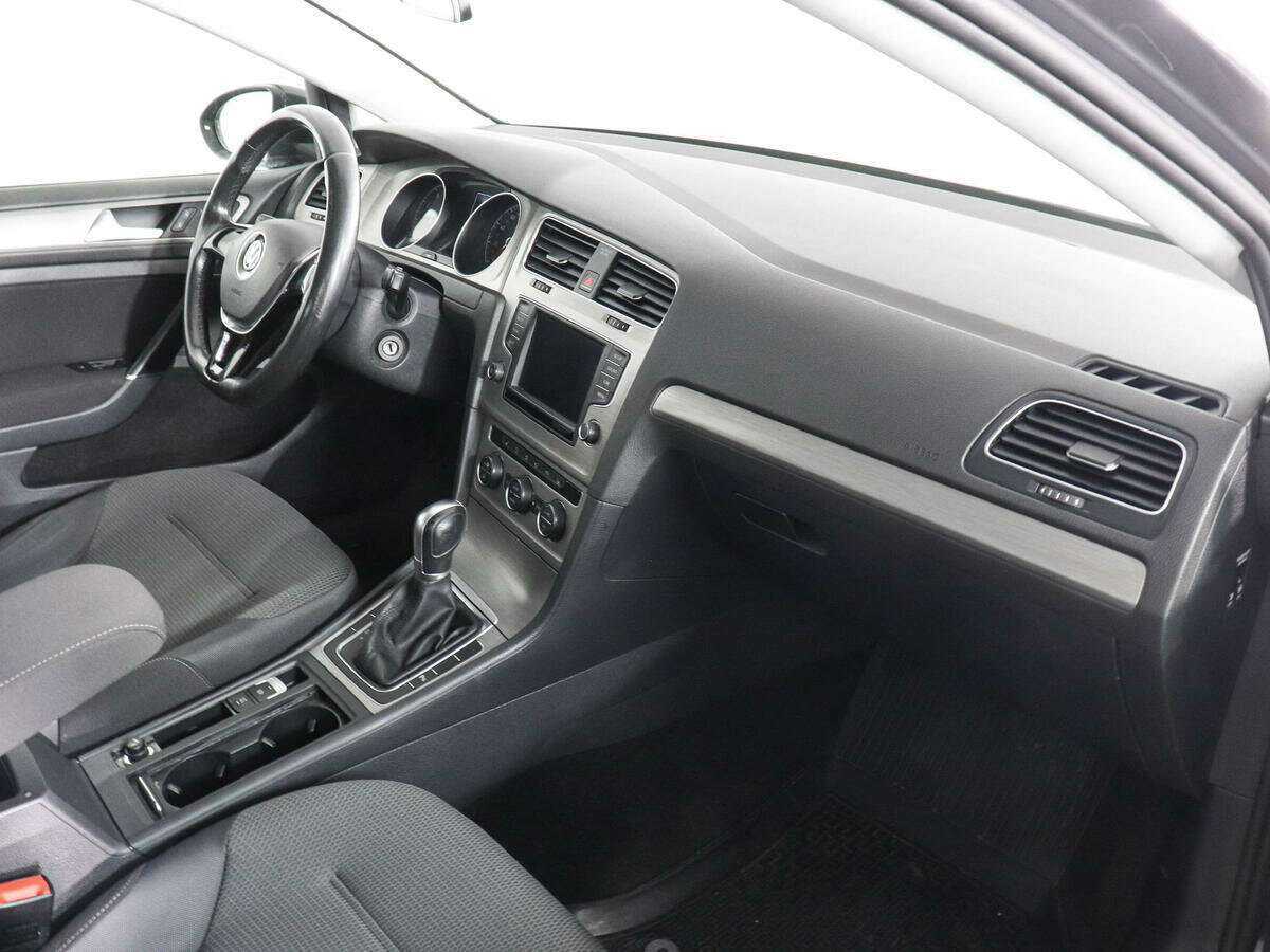 Volkswagen Golf 2016 года с пробегом. Фото: #9
