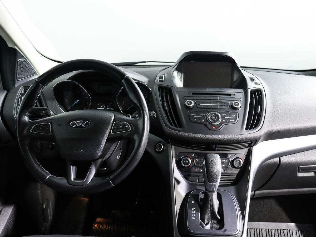 Ford Kuga 2017 года с пробегом. Фото: #9