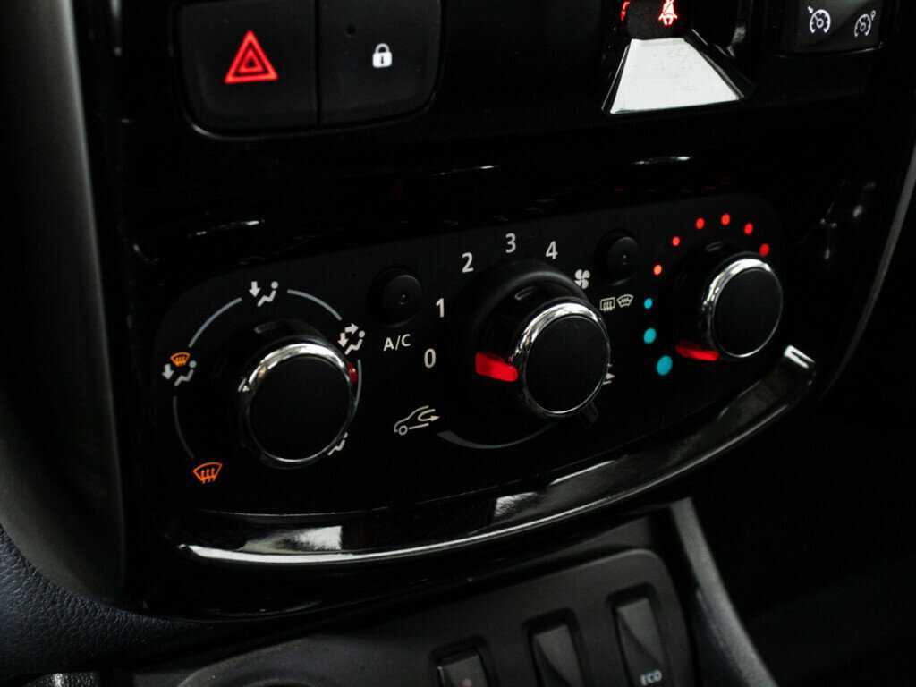 Nissan Terrano 2017 года с пробегом. Фото: #16