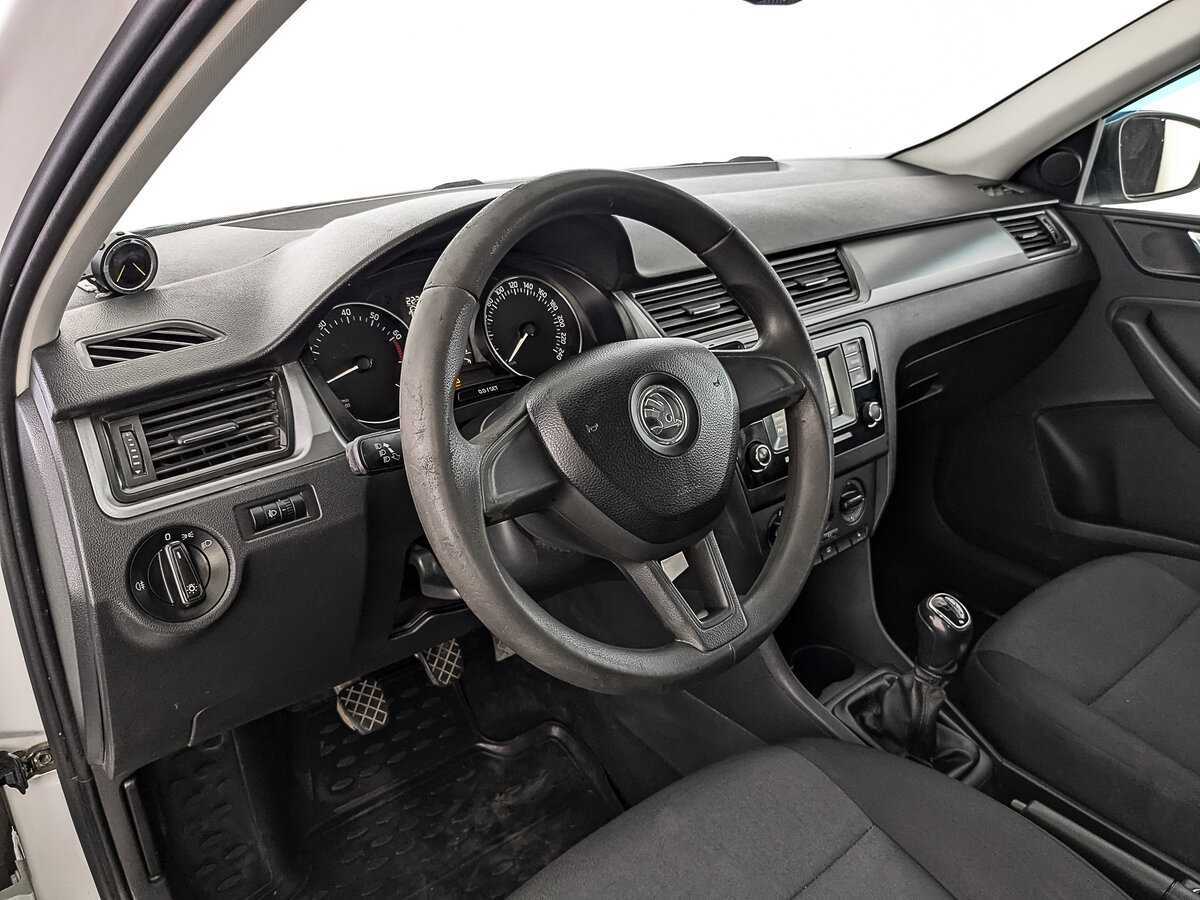 Skoda Rapid 2017 года с пробегом. Фото: #14