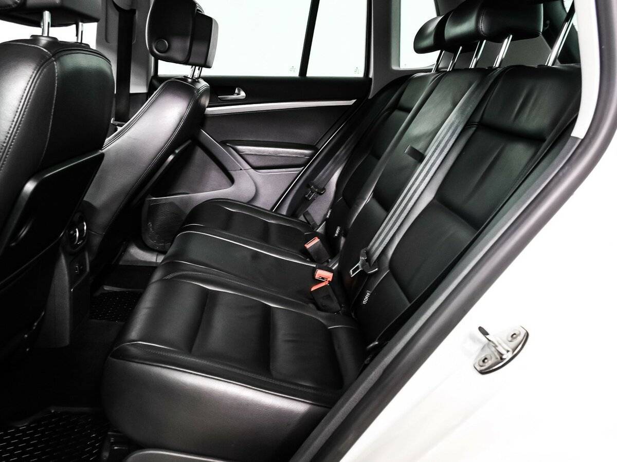 Volkswagen Tiguan 2012 года с пробегом. Фото: #12