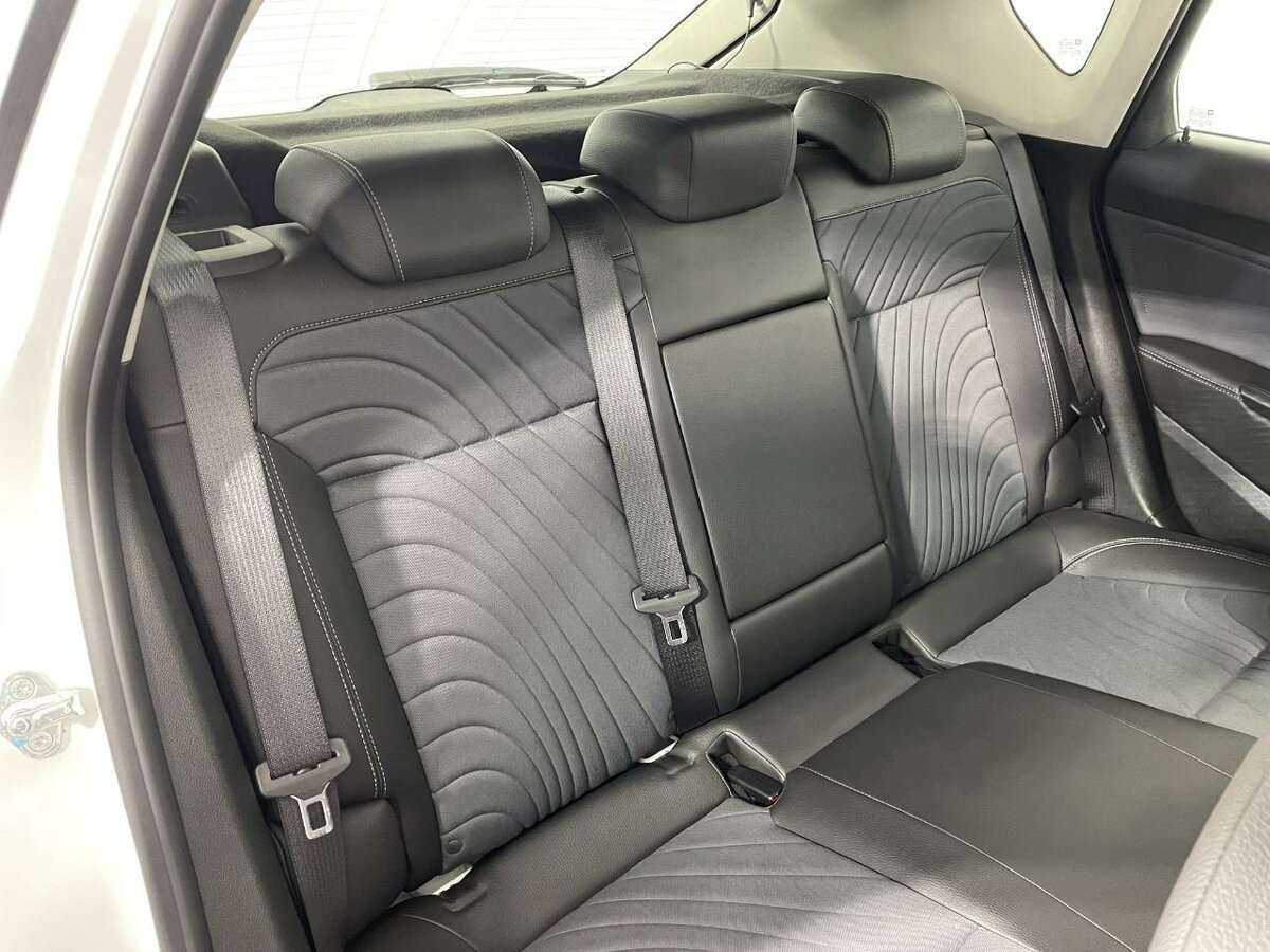 Opel Astra 2013 года с пробегом. Фото: #13