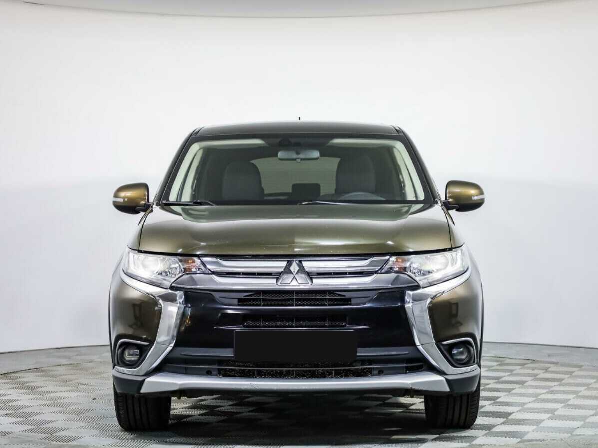 Mitsubishi Outlander 2015 года с пробегом. Посмотреть фото