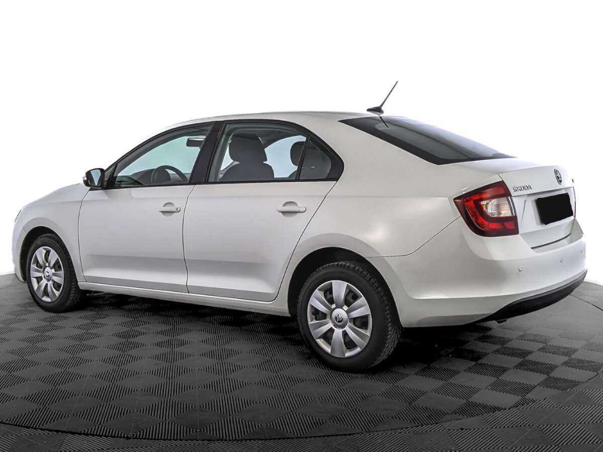 Skoda Rapid 2018 года с пробегом. Фото: #6