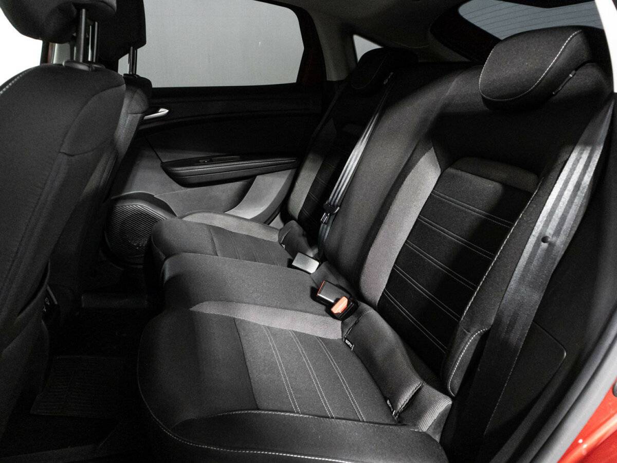 Renault Arkana 2021 года с пробегом. Фото: #9