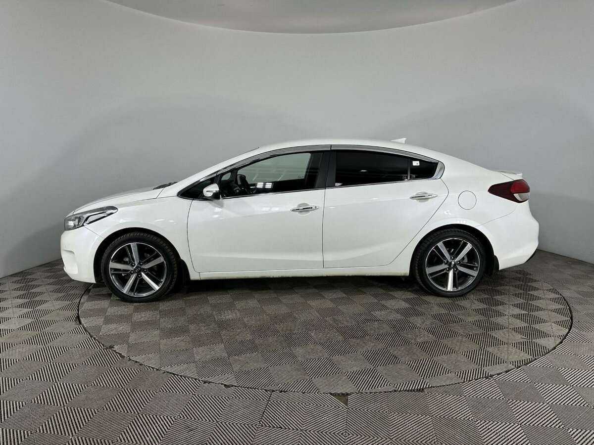Kia Cerato 2017 года с пробегом. Фото: #4