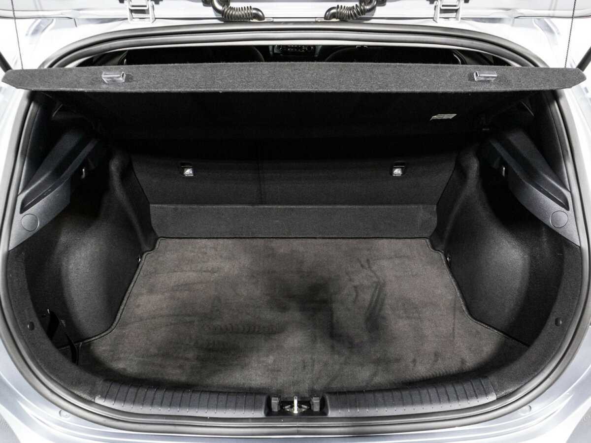 Kia Ceed 2020 года с пробегом. Фото: #14